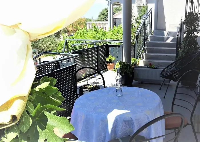 Appartement With Parking Space Pakostane, Biograd - 18979 *