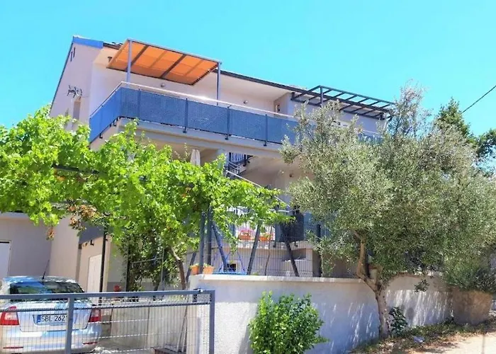 Διαμέρισμα With Parking Space Pakostane, Biograd - 18979 Pakoštane