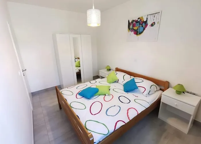 With Parking Space Pakostane, Biograd - 18979